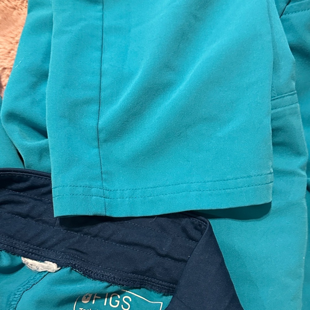Figs  2 Teal scrub bottoms with Navy Waistband - Picture 5 of 6
